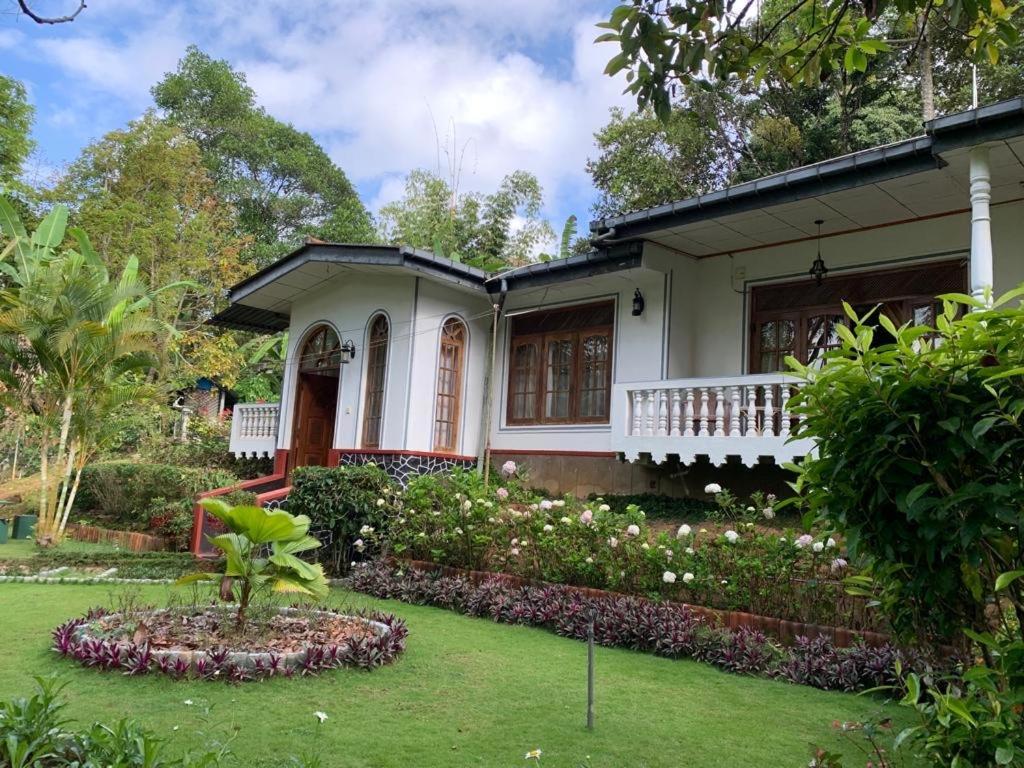 Eeshani Guest Inn เอลลา ภายนอก รูปภาพ