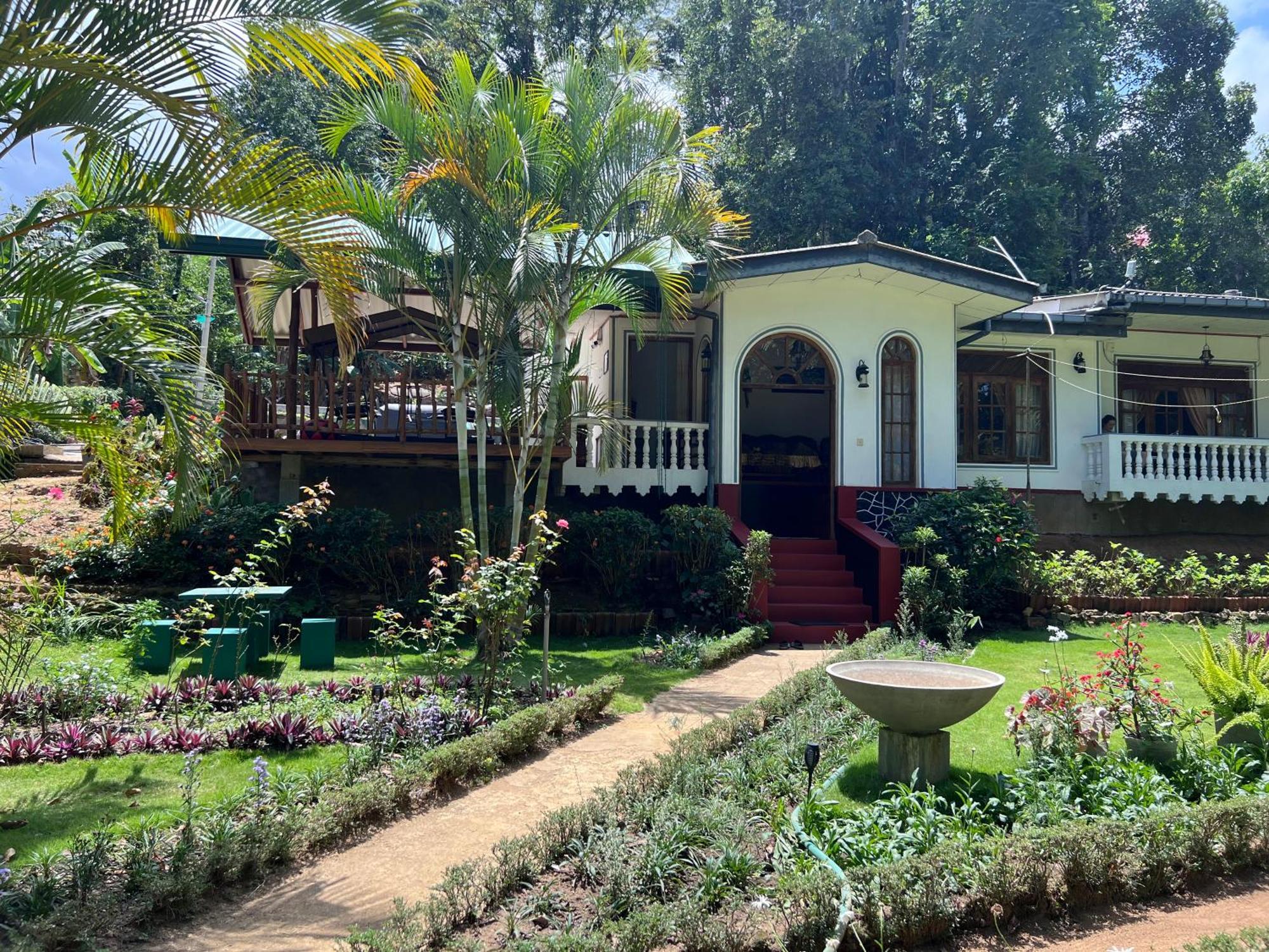Eeshani Guest Inn เอลลา ภายนอก รูปภาพ