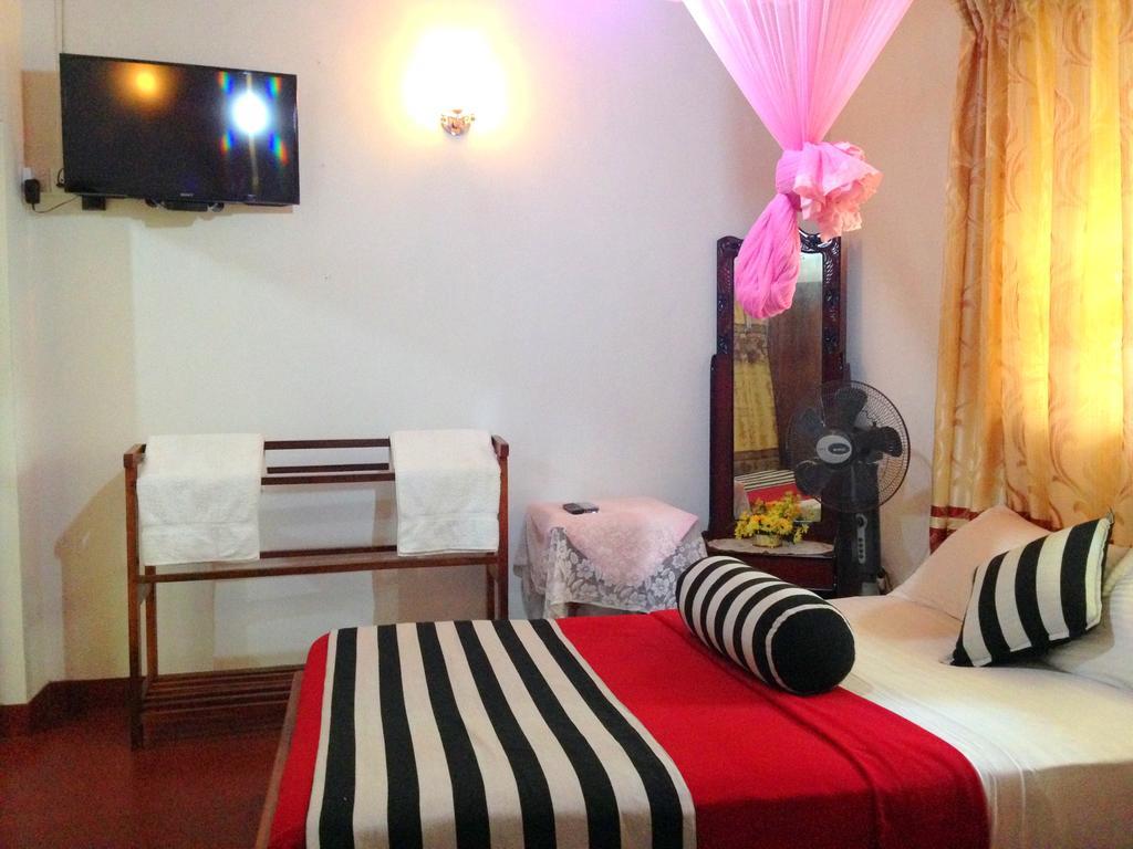Eeshani Guest Inn เอลลา ภายนอก รูปภาพ