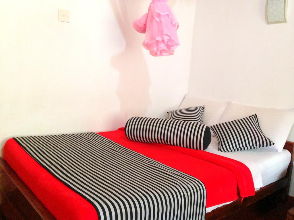 Eeshani Guest Inn เอลลา ภายนอก รูปภาพ