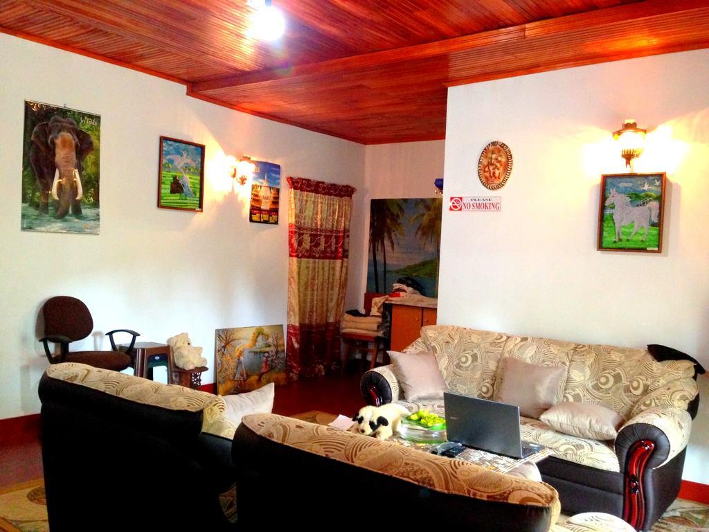Eeshani Guest Inn เอลลา ภายนอก รูปภาพ